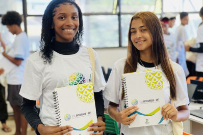 Estudantes da EJA ganham cursos profissionais gratuitos em Rio das Ostras