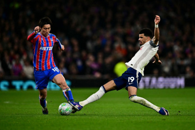 Tottenham perde para o Crystal Palace e vê a zona de rebaixamento se aproximar