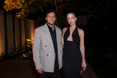 Famosos participam de jantar de gala em SP 