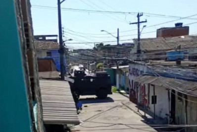 Bope faz operação na Vila Kennedy; moradores relatam tiroteio