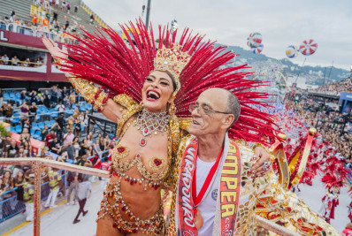 Viradouro confirma estreia de mestre-sala e porta-bandeira em desfile no Centro de Niterói