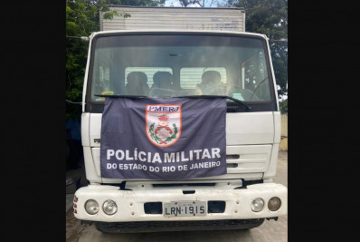 Caminhão furtado em Araruama é recuperado pela polícia