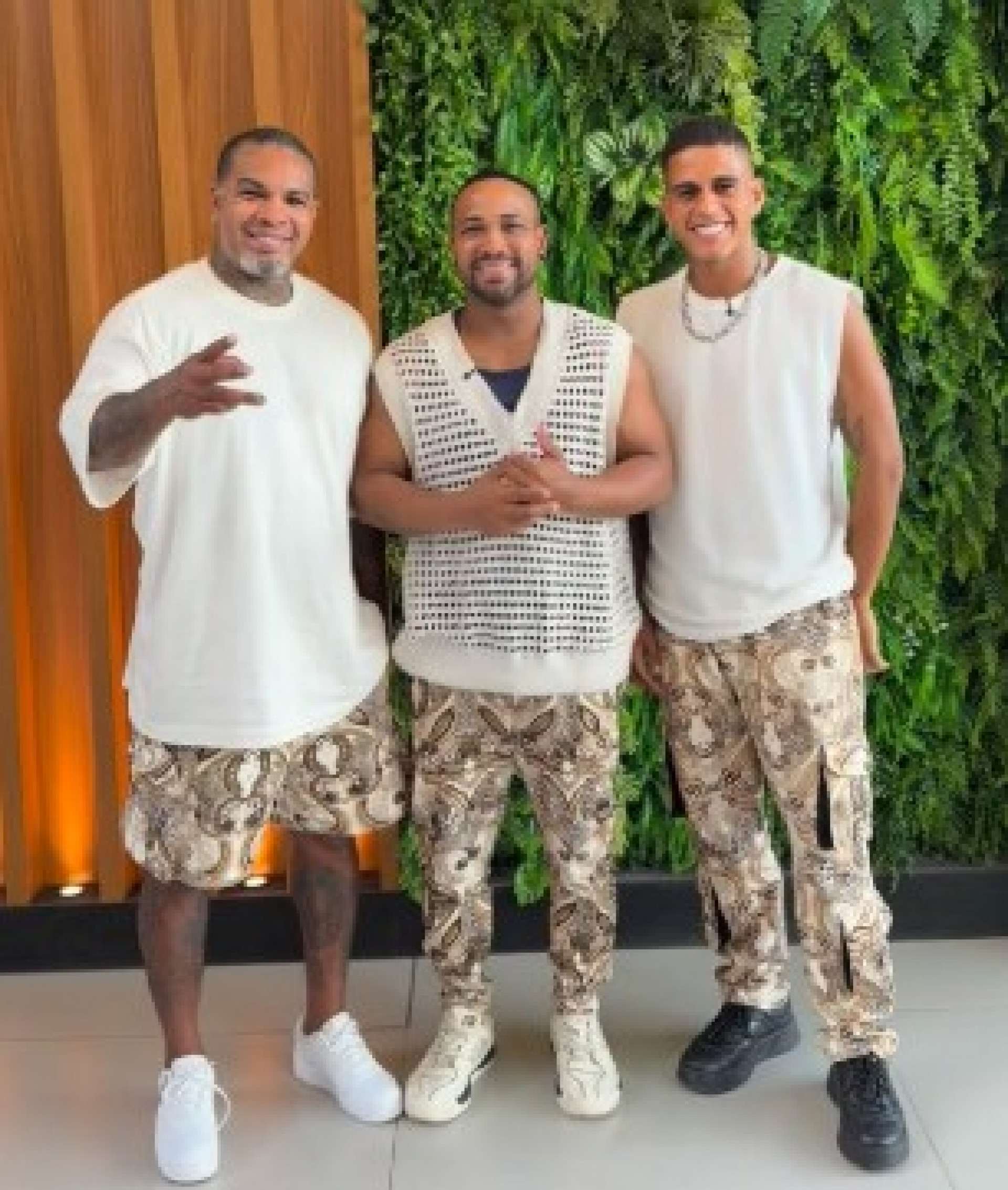 Rodriguinho (esq.), Mr. Dan e Gaab (dir.) - Reprodução de vídeo / Instagram