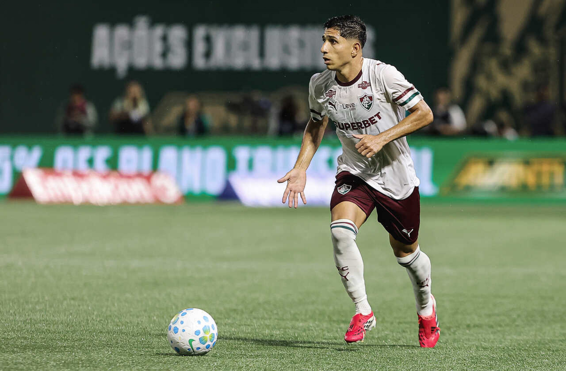 Atacante argentino Rodrigo Castillo se torna contrata&ccedil;&atilde;o mais cara do Fluminense