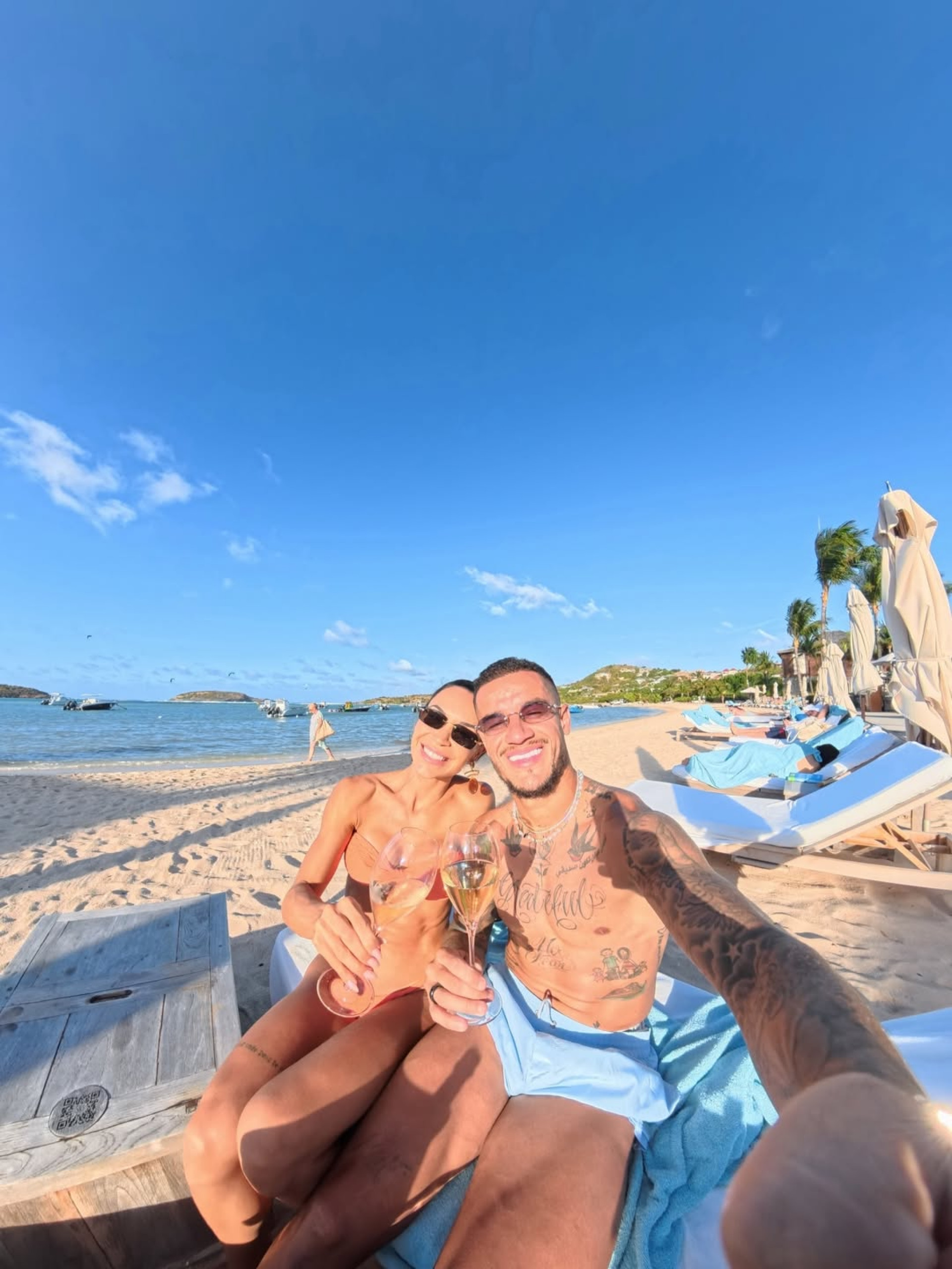 Ainê e Philippe Coutinho curtem férias românticas em resort de luxo no Caribe - Reprodução / Instagram