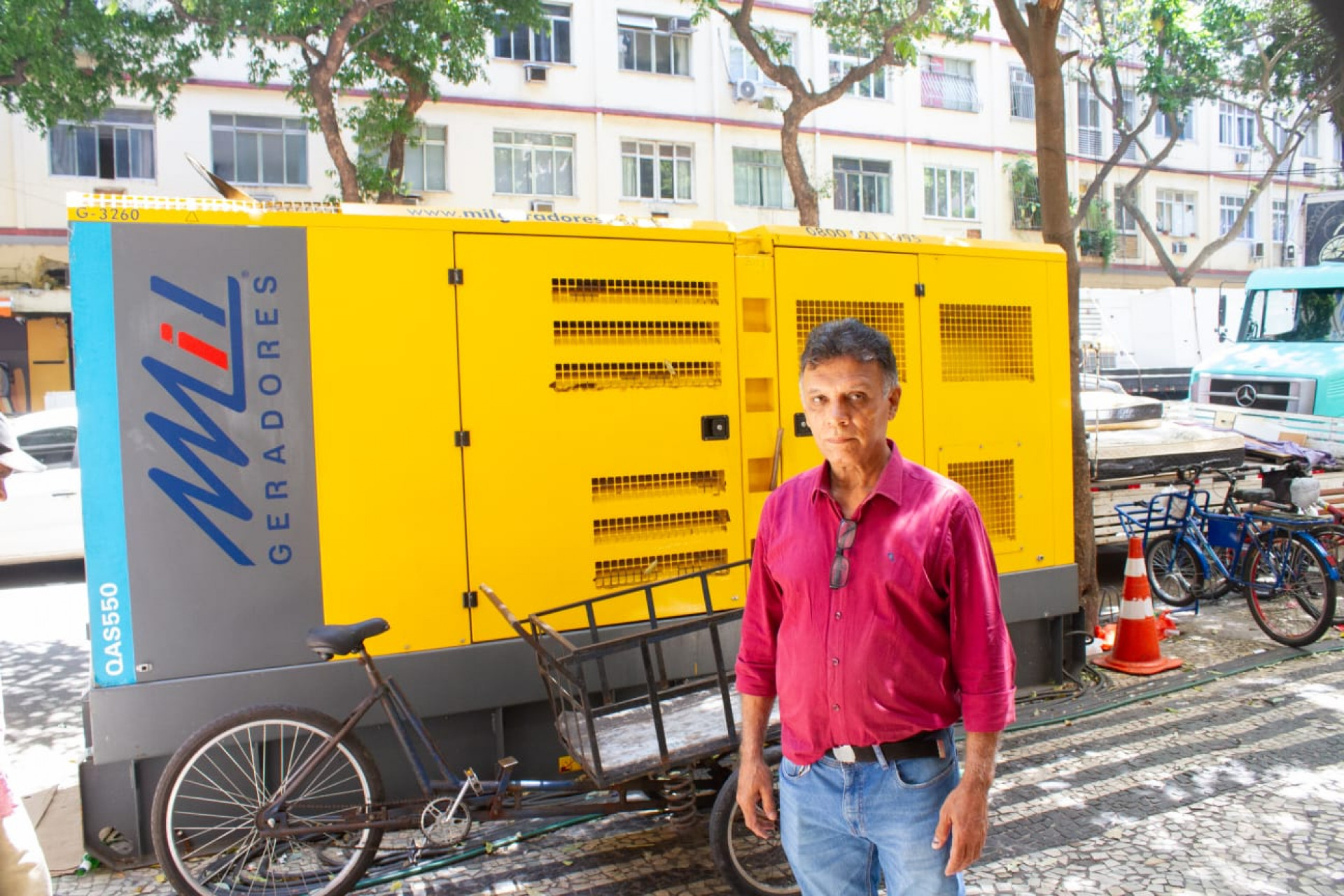 Para Admilson Caixas o barulho é ensurdecedor e afasta os clientes


 - Érica Martins/Agência O DIA