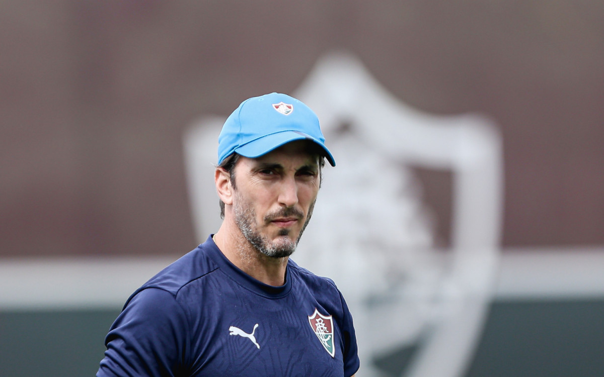 Zubeld&iacute;a em treino do Fluminense, no CT Carlos Castilho