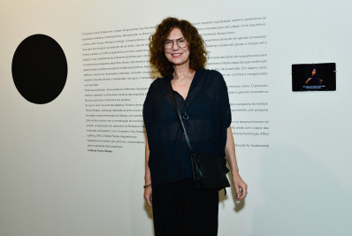 Patricia Pillar e mais famosos prestigiam exposição em São Paulo