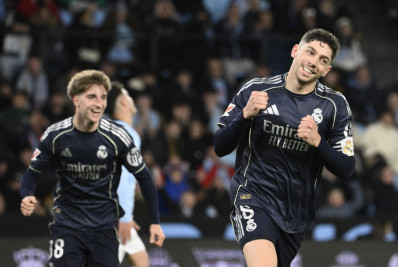 Real Madrid marca nos acréscimos, vence Celta e segue na caça ao Barcelona