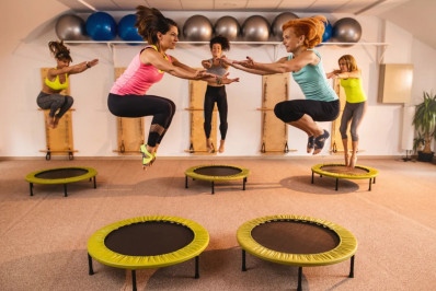 Aulas de jump animam manhãs em Barra de São João e incentivam moradores a se exercitar