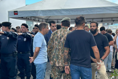 Passagem de comando no 25º BPM reúne autoridades da Região dos Lagos