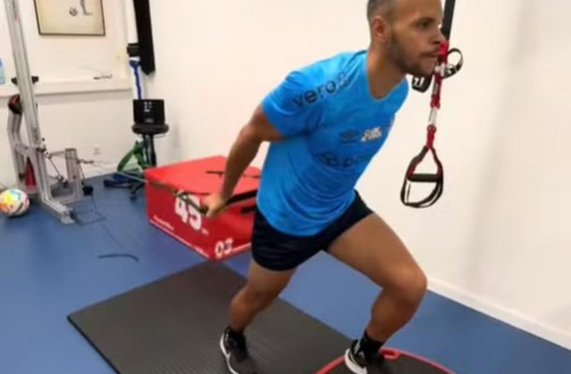 Braithwaite celebra retorno aos treinos: “Faz tempo que sonho com este momento”