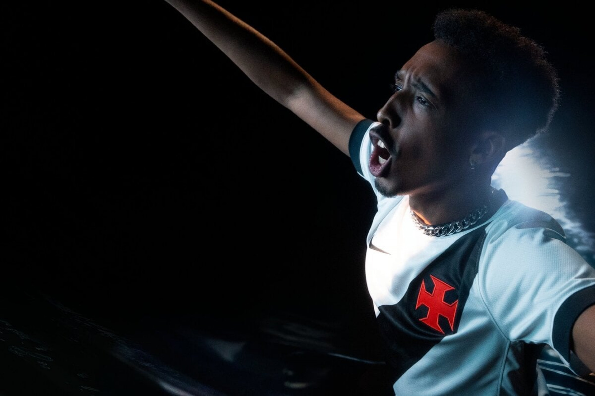 Vasco anuncia lan&ccedil;amento de seu segundo uniforme para a temporada