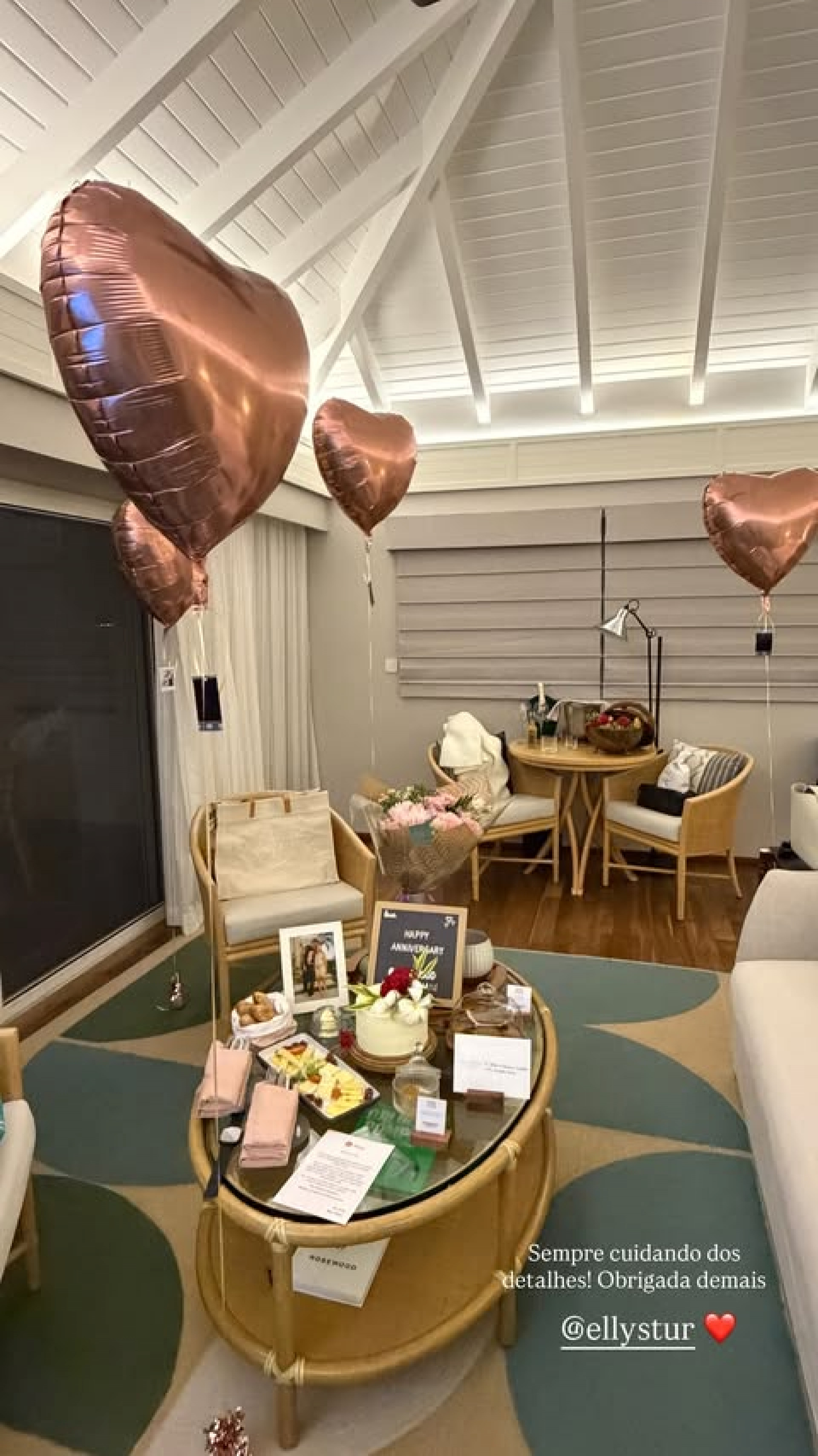 Lore Improta e Léo Santana comemoram aniversário de casamento em resort de luxo no Caribe - Reprodução Instagram