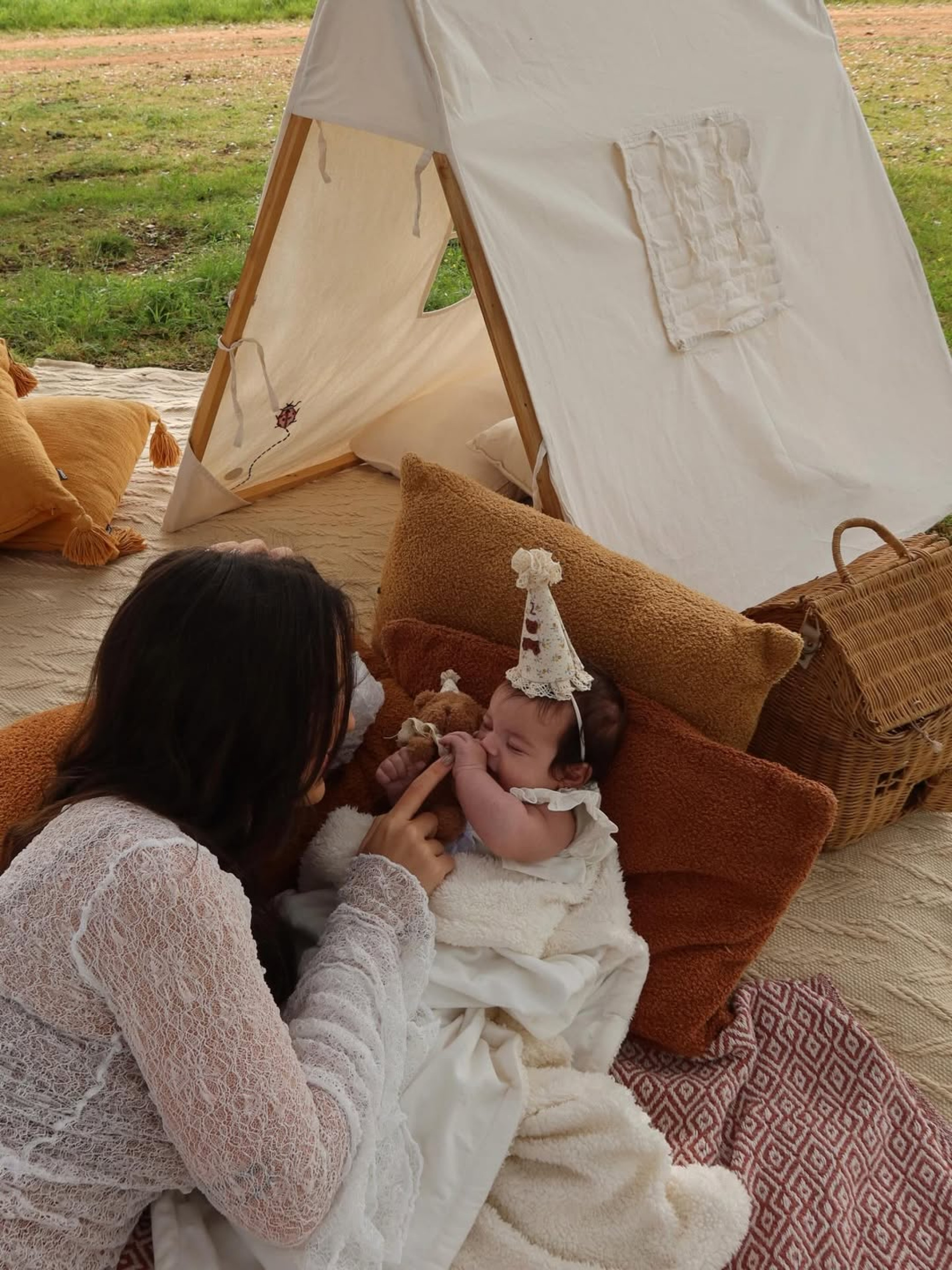 Rafa Kalimann celebra dois meses da filha com Nattan com piquenique - Reprodução / Instagram