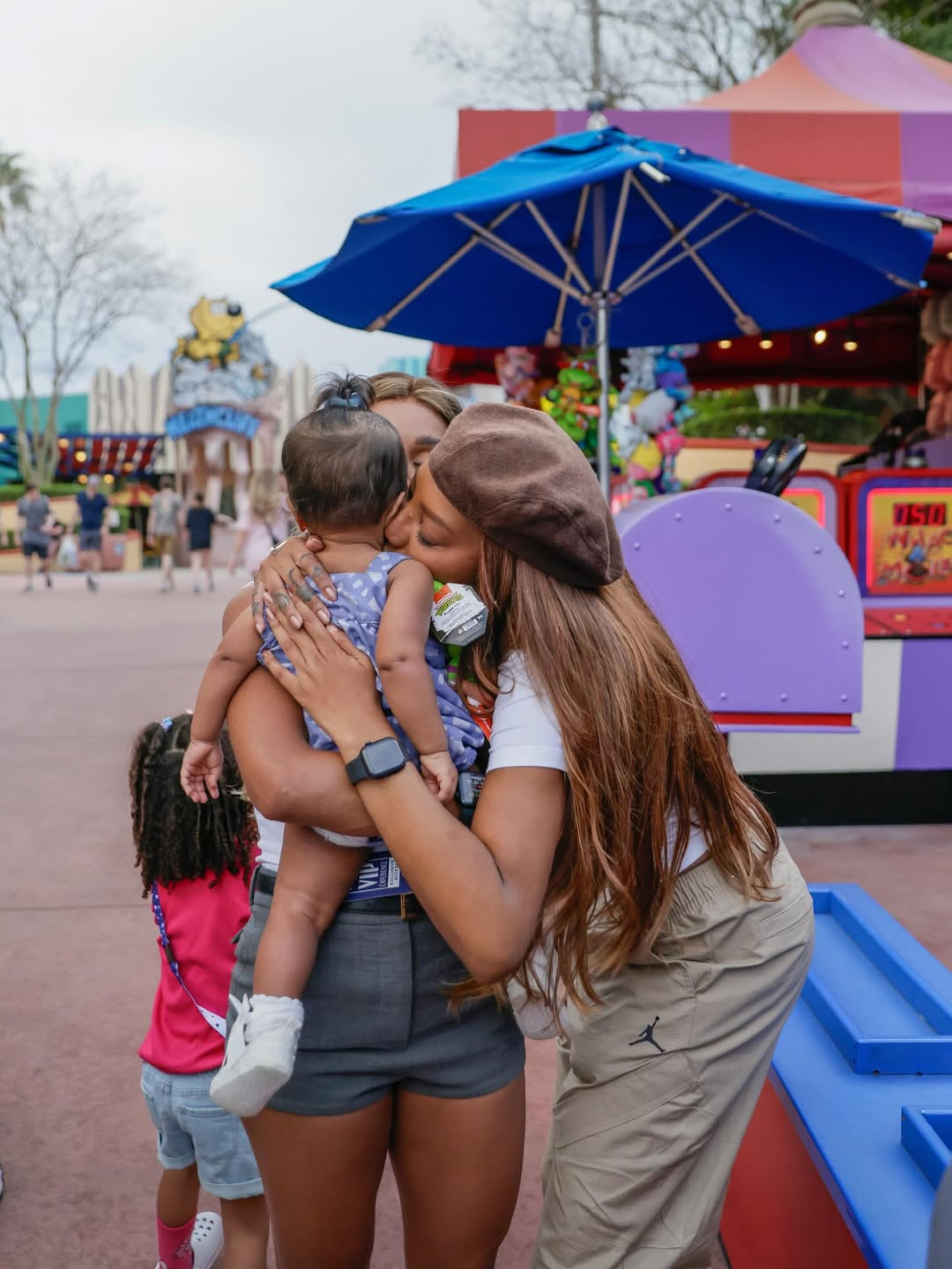 Ludmilla compartilha registros de férias na Disney com Brunna Gonçalves e Zuri - Reprodução / Instagram