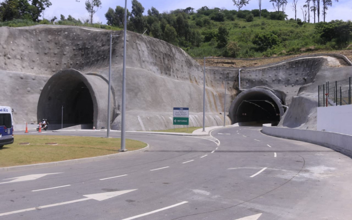 Túnel de Campo Grande já está aberto para circulação de carros - Carlos Eliais/Agência O DIA