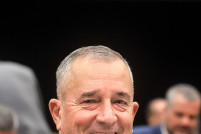 Câmara analisa PL que impede ingresso de condenados por violência contra mulher no serviço público