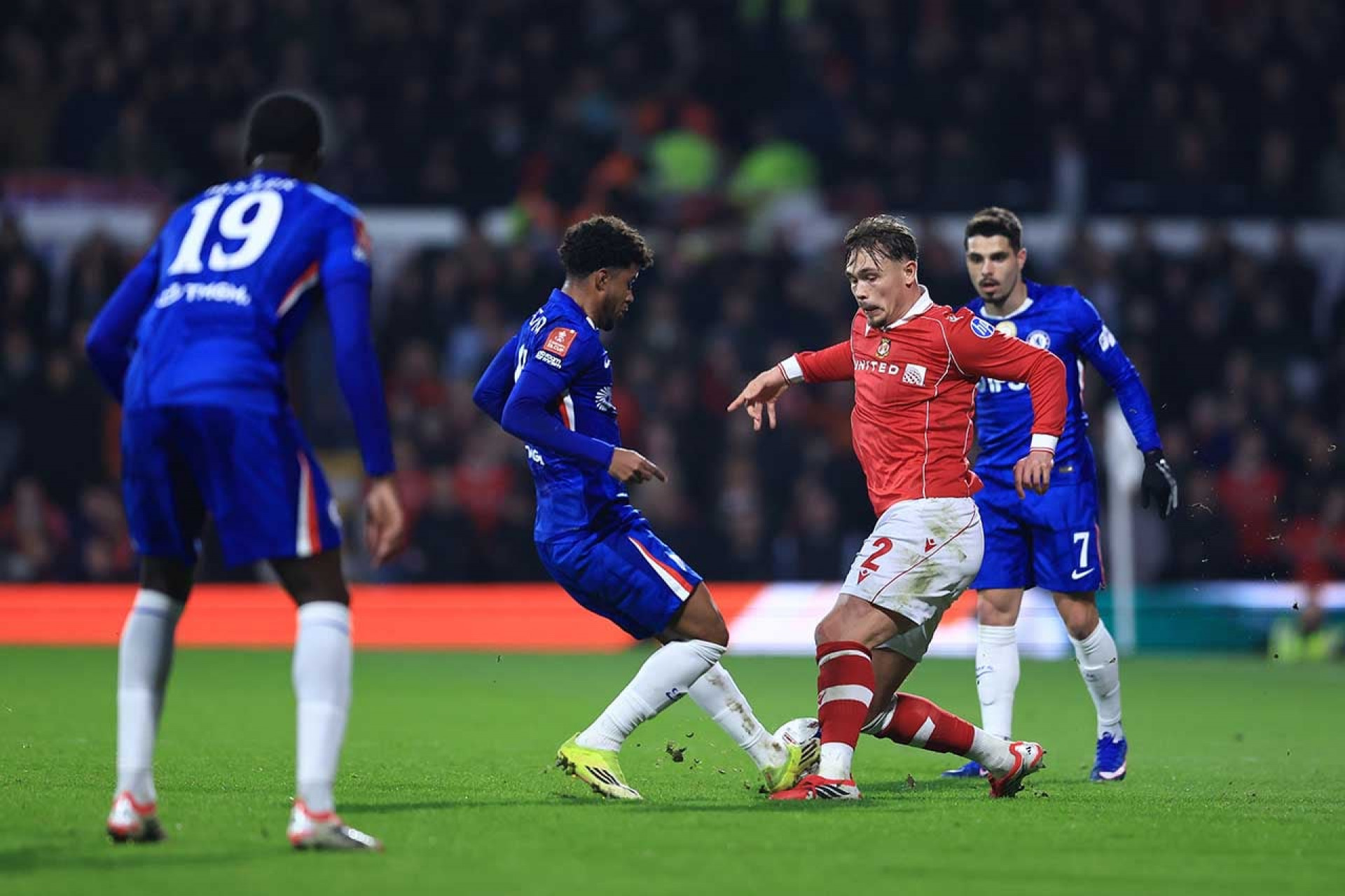 Chelsea vence Wrexham na prorroga&ccedil;&atilde;o e avan&ccedil;a na Copa da Inglaterra