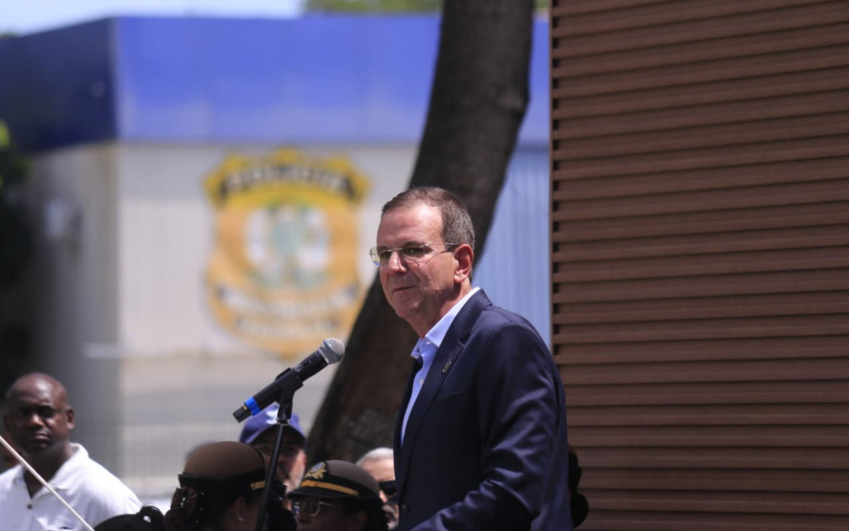 Prefeito Eduardo Paes participou da formação dos agentes da Força Municipal