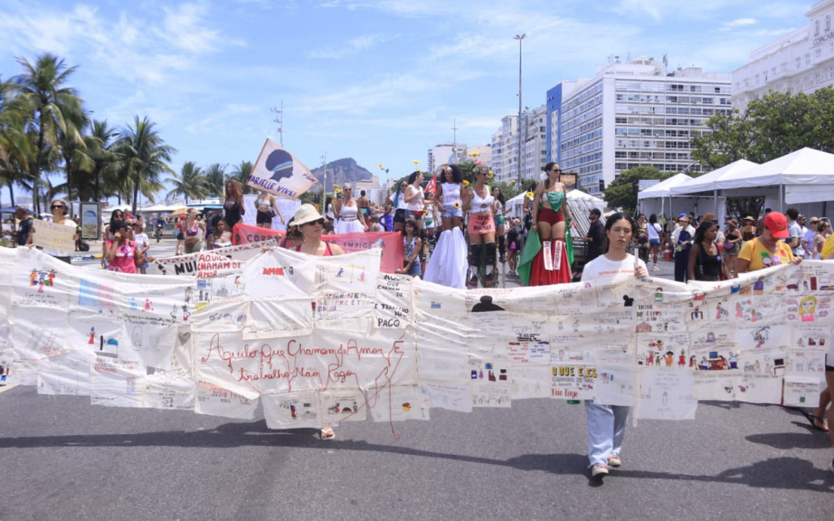 Ato em homenagem ao Dia Internacional da Mulher
