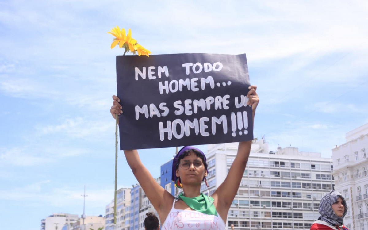 Ato em homenagem ao Dia Internacional da Mulher - Carlos Elias