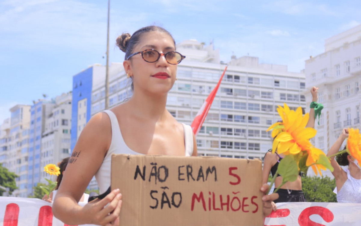 Protesto no Dia Internacional da Mulher em Copacabana