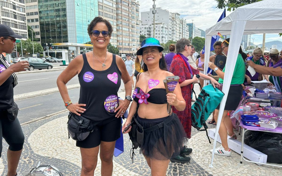  Rejane Delaet, 60 anos, saiu de Jacarepaguá para prestigiar o ato