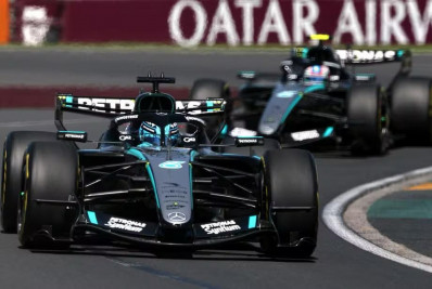 Russell lidera dobradinha da Mercedes e vence GP da Austrália