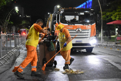 Niterói celebrou tetracampeonato da Viradouro com desfile histórico na Avenida Amaral Peixoto