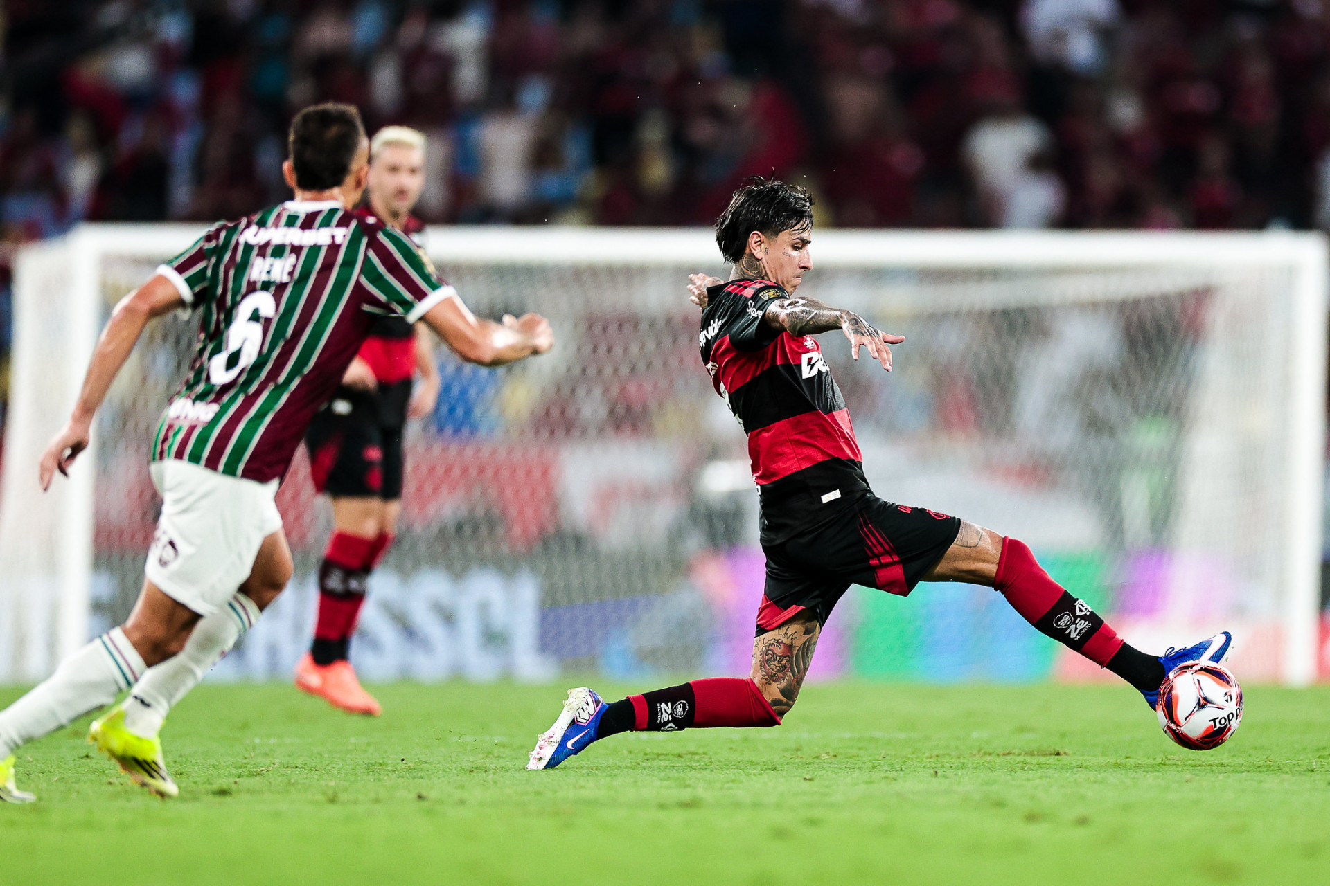 Fluminense e Flamengo se enfrentam neste domingo (8), no Maracanã, pela final do Campeonato Carioca - Gilvan de Souza/Flamengo