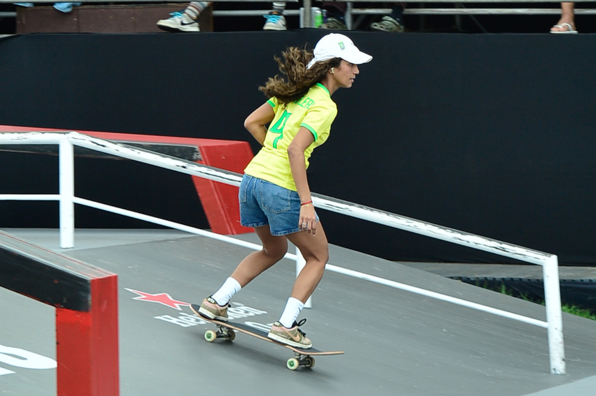 Rayssa Leal em ação no Mundial de Skate Street - Eduardo Martins / Brazil News