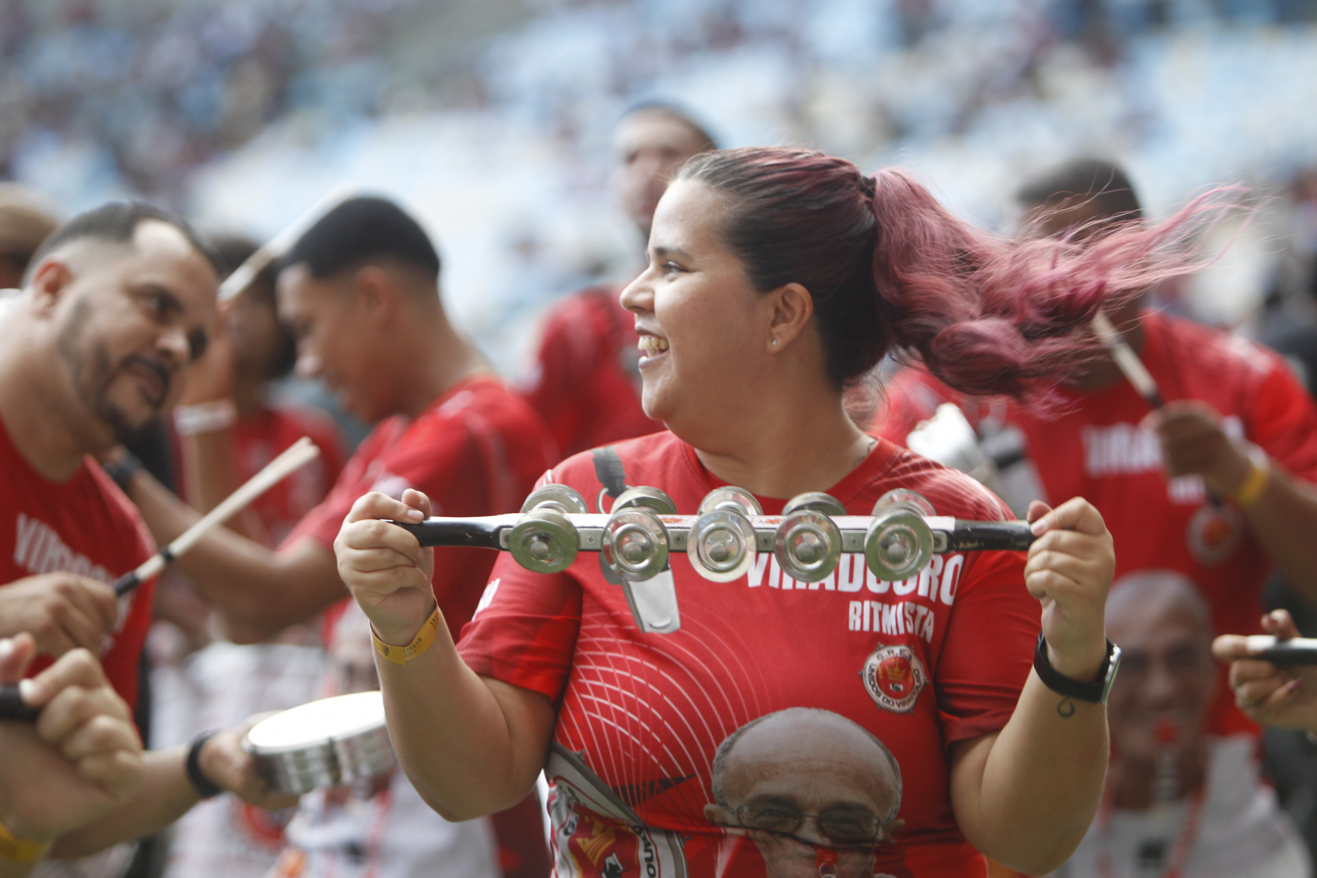 Viradouro levou cerca de 50 ritmistas para o Maracan&atilde; - Reginaldo Pimenta / Ag&ecirc;ncia O Dia
