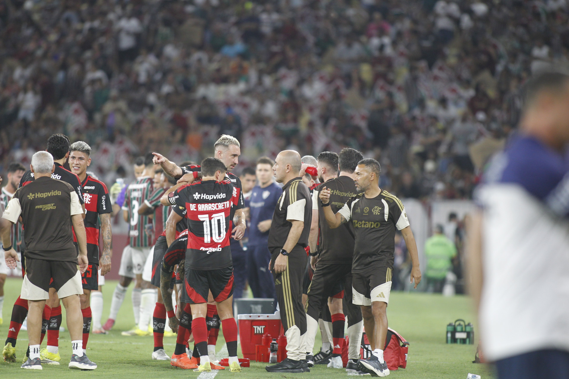 Fluminense e Flamengo se enfrentam neste domingo (8), no Maracan&atilde;, pela final do Campeonato Carioca - Reginaldo Pimenta / Ag&ecirc;ncia O Dia