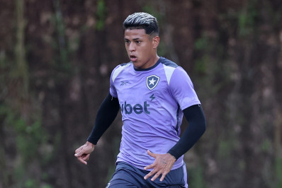 Clube holandês acredita poder reduzir valor por atacante do Botafogo