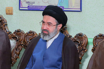 Cotação do petróleo dispara após eleição do filho de Khamenei como novo líder do Irã