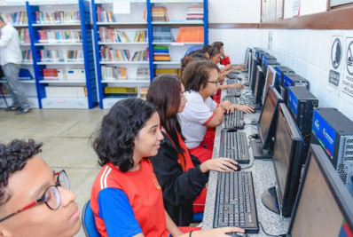 Rio alcança marca de 99% das escolas públicas de ensino básico com acesso à internet