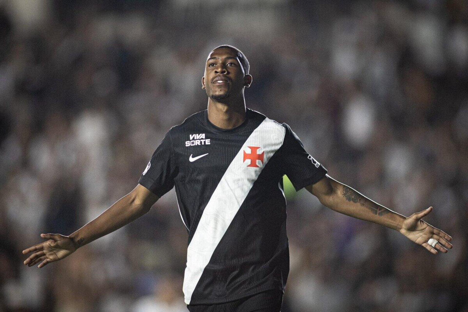 Ex-Vasco, Rayan &eacute; a grande novidade de Ancelotti em pr&eacute;-lista da Sele&ccedil;&atilde;o Brasileira
