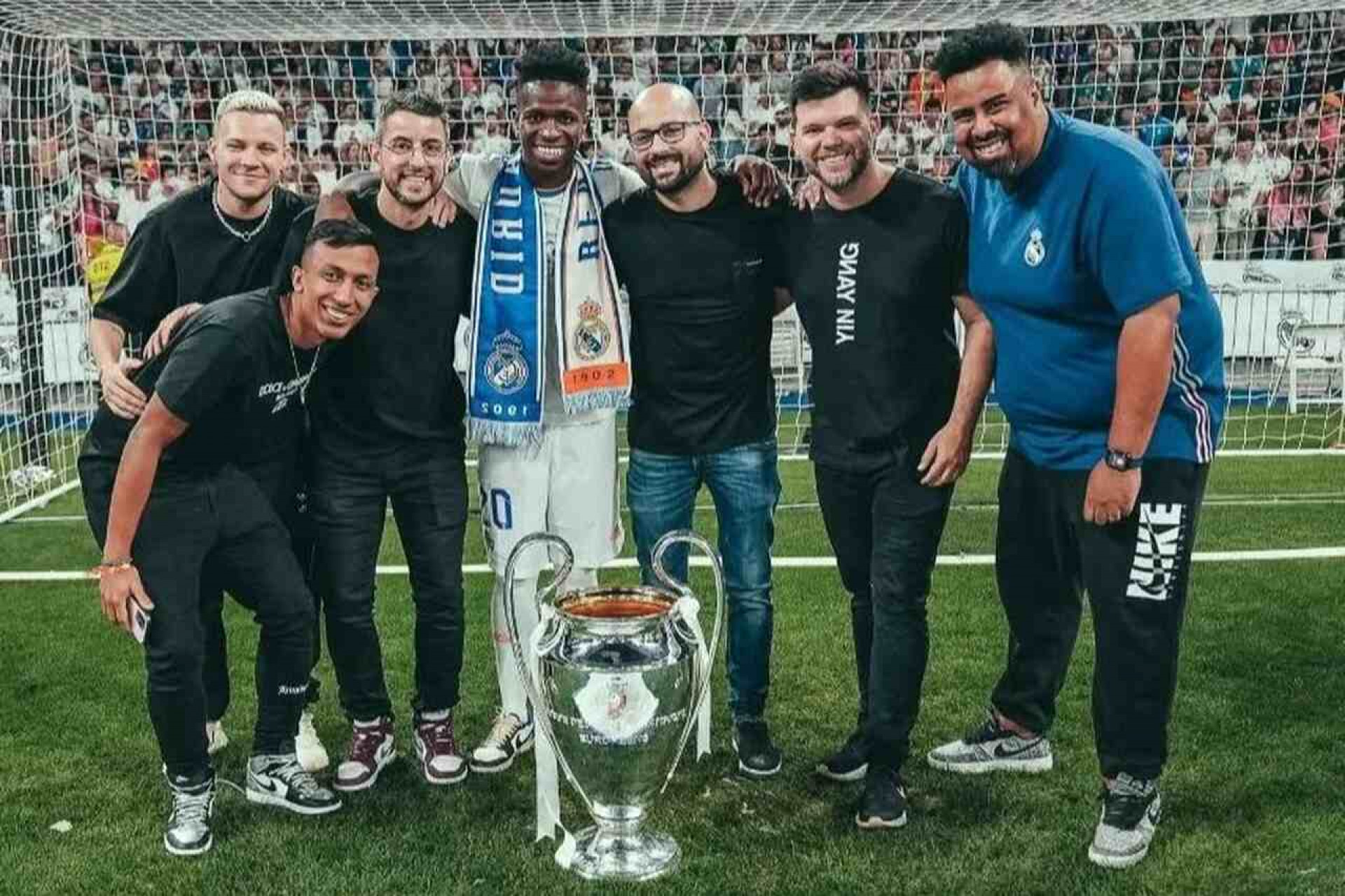 Ap&oacute;s assessor de Vini Jr ser baleado, pol&iacute;cia d&aacute; in&iacute;cio a investiga&ccedil;&otilde;es do caso