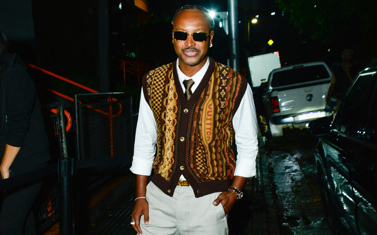 Thiaguinho - Eduardo Martins