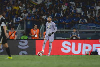 Goleiro do Atlético-MG se manifesta sobre briga que acabou com 23 expulsos: 'Não é bom exemplo'