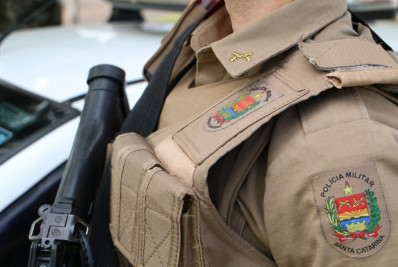 Adolescente é resgatada após enviar localização à mãe durante sequestro em SC