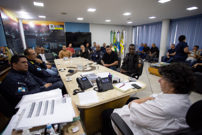 Prefeito Neto recebe homenagem da Polícia Militar