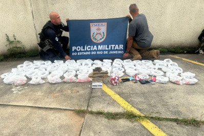 26º BPM apreende grande quantidade de drogas no Quitandinha