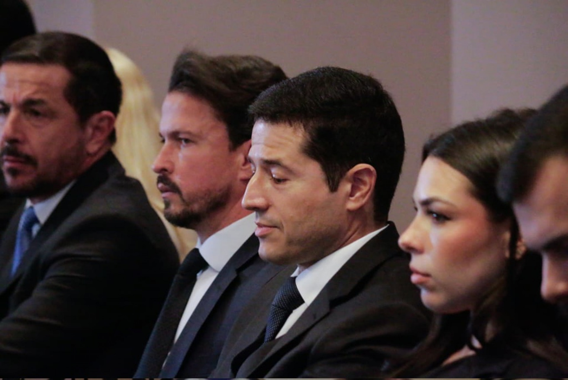 Advogados de defesa do ex-vereador Jairinho, durante coletiva sobre o caso Henry Borel - Carlos Elias/Agência O Dia