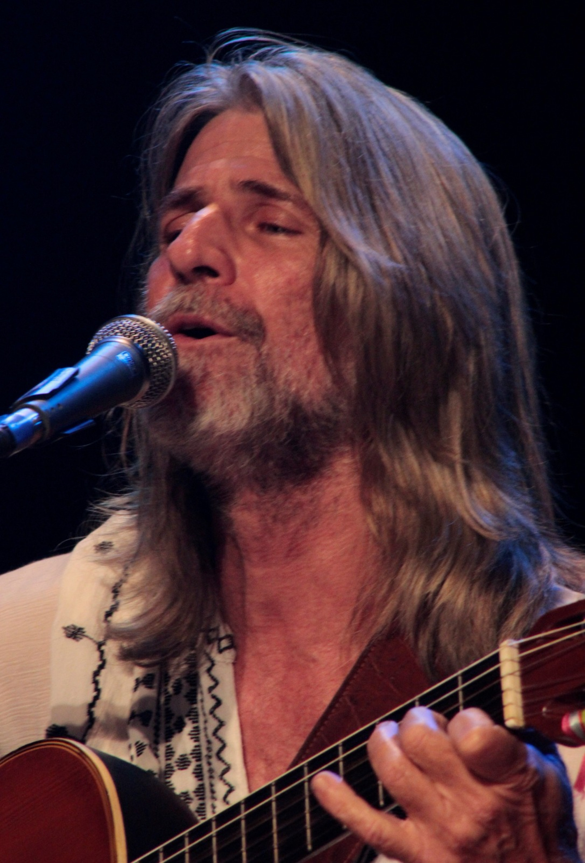 Fechando o evento, o cantor e compositor Beto Gaspari fará um show com repertório de MPB - Divulgação