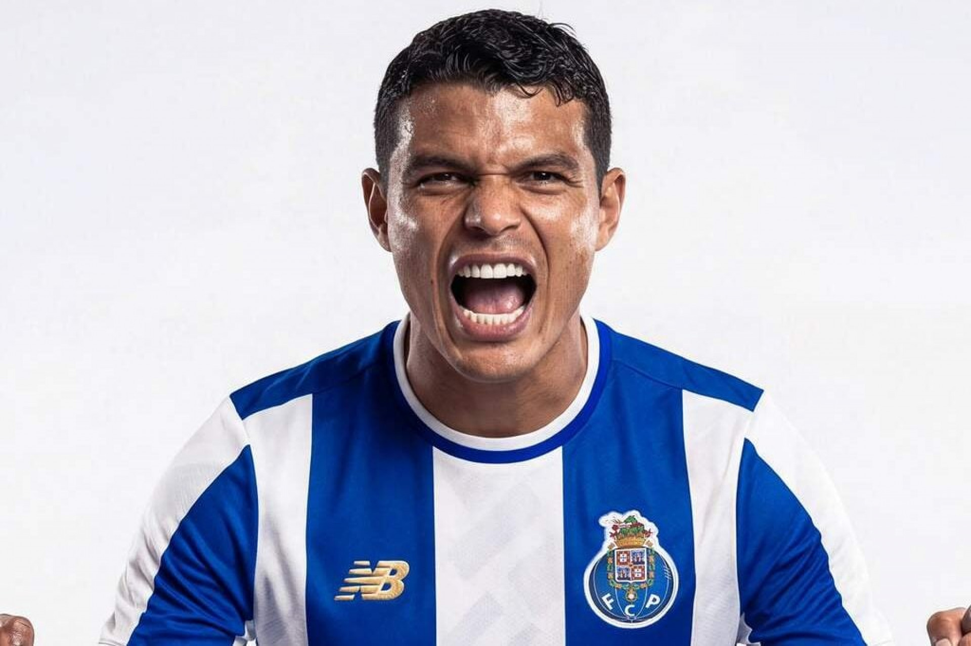 Thiago Silva: “Se n&atilde;o fosse o Porto, eu me aposentaria em dezembro”