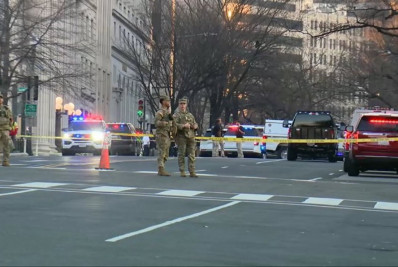 Polícia fecha perímetro da Casa Branca após van colidir com barreiras de segurança