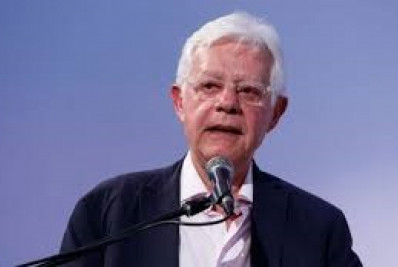 Moreira Franco lança livro com bastidores das principais decisões políticas do Brasil