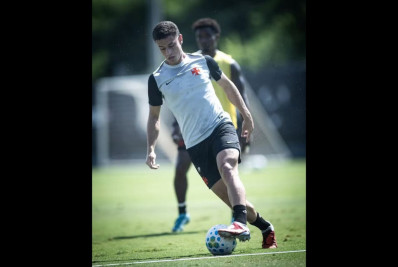 Joia do Vasco, Bruno Lopes busca espaço com Renato Gaúcho